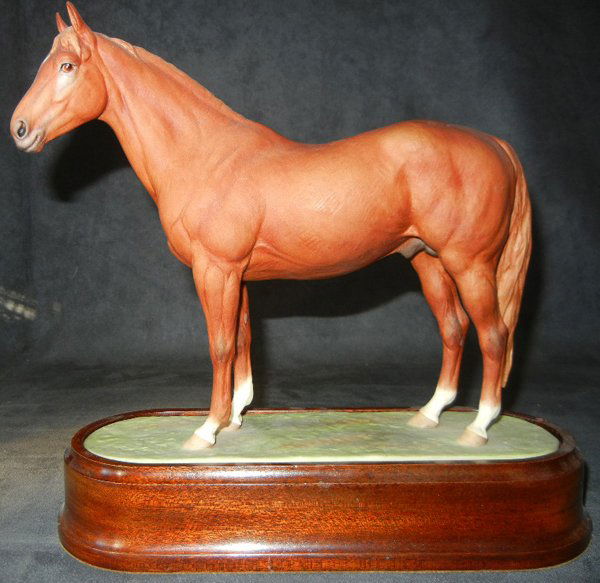 DORIS LINDNER ROYAL WORCESTER "HYPERION", H 10": DORIS LINDNER ROYAL WORCESTER "HYPERION", H 10", L 10":2" base.