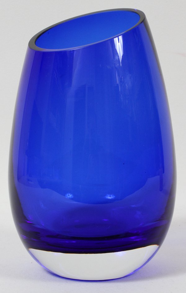 COBALT BLUE CRYSTAL VASE H 9"
