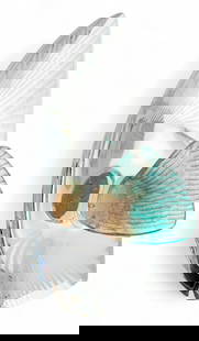 Daum (French, 1878) Crystal Angel Fish with Pate-de-verre Fins 20th Century, H 9" W 7" Depth 5": Daum (French, 1878) Crystal Angel Fish with Pate-de-verre Fins 20th Century, H 9" W 7" Depth 5" A fine clear crystal angel fish figurine sculpture with etched geometric accents, and Pate de Verre fins