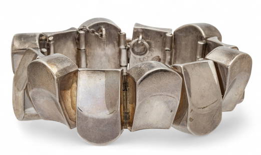 Los Ballesteros (Taxco) Signed Heavy Gauge Sterling 12 Link Bracelet L 6" 108 g: Los Ballesteros (Taxco) Signed Heavy Gauge Sterling 12 Link Bracelet L 6" 108 g Signed. Carefully made with clasp (tongue in slot with thumb push) and safety chain.&nbsp;&nbsp; Provenance:  Property f