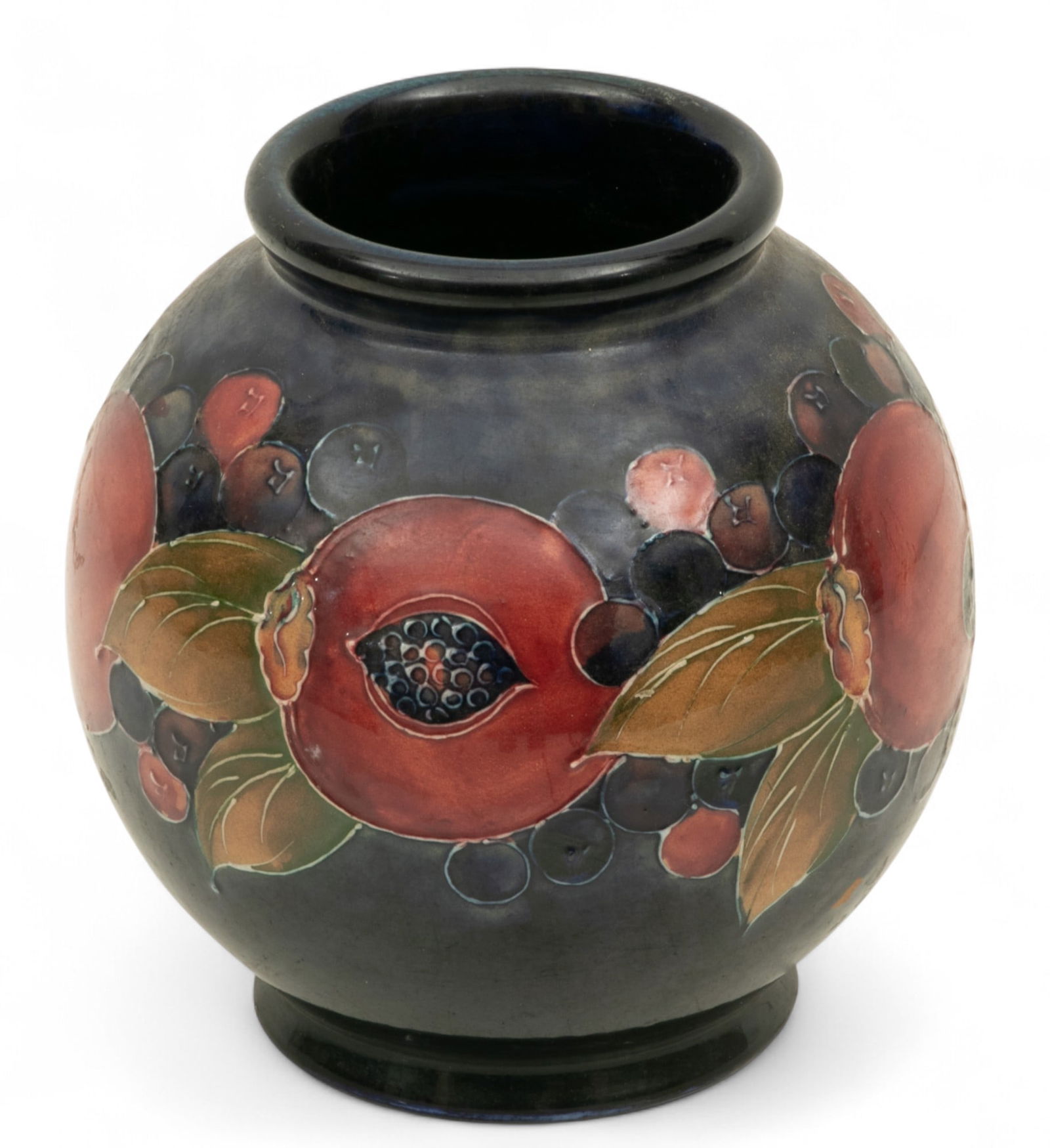William Moorcroft (English, 1872-1945) Pottery Vase 1930, H 6.5" Dia. 5.5": William Moorcroft (English, 1872-1945) Pottery Vase 1930, H 6.5" Dia. 5.5" Vintage vase signed on underside. Dimensions: 1 PC x H 6.5" Dia 5.5"