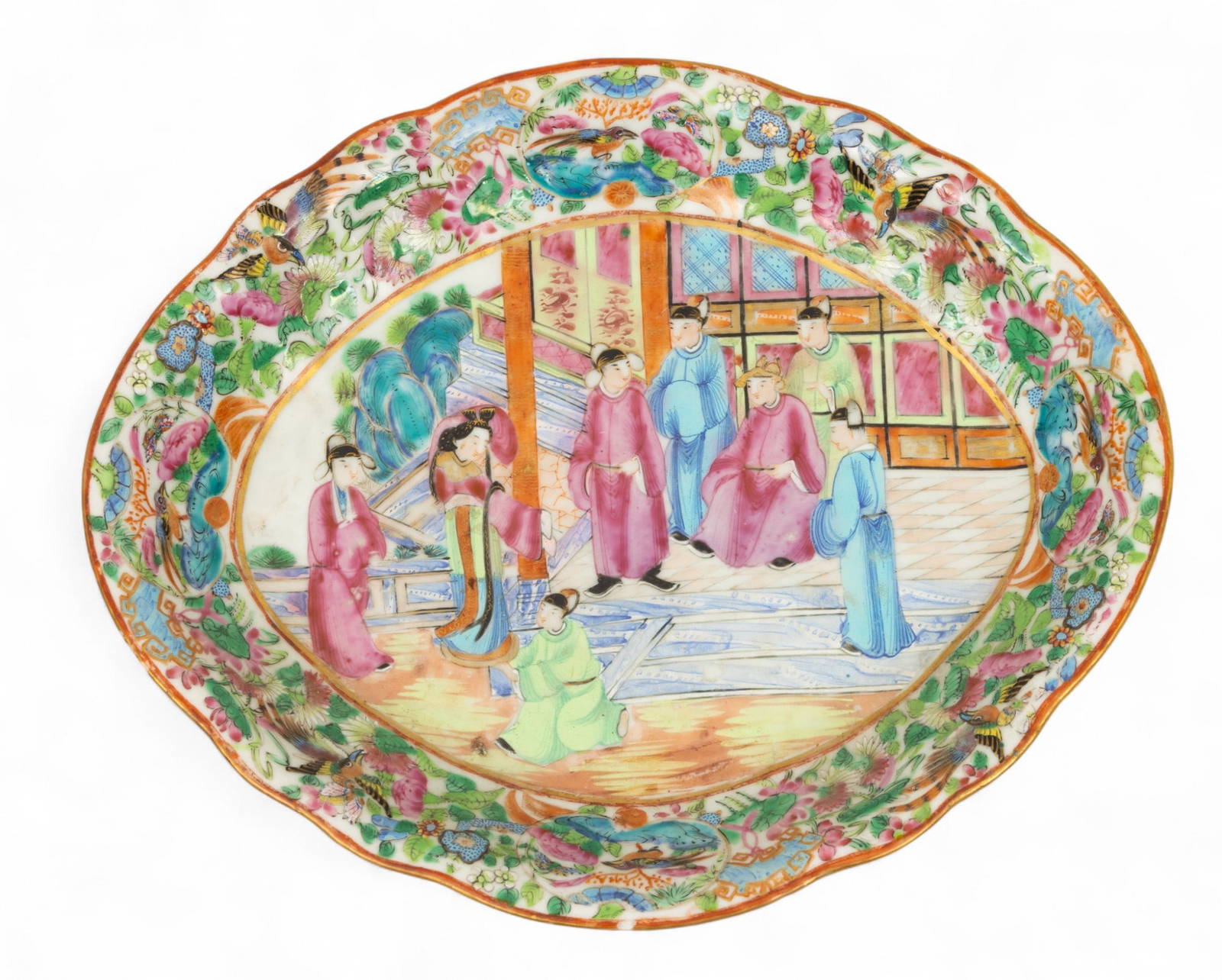 Cantonese Famille Rose Mandarin Porcelain Oval Dish, 19th C., H 1.5\" W 9.25\" L 11\"
