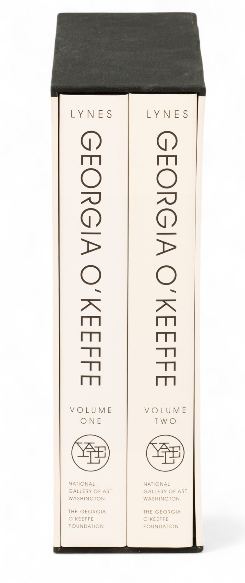 Barbara Buhler Georgia O'Keefe Catalogue Raisonne 1999, H 13" W 11" Depth 4": Barbara Buhler Georgia O'Keefe Catalogue Raisonne 1999, H 13" W 11" Depth 4" New Haven, Conn. Yale University Press, 1999. Hardcover, 2 volumes with black and white and color illustrations. Each