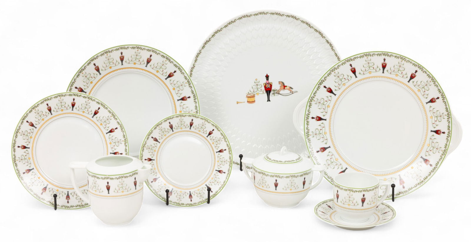 Limoges Porcelain Dinner Set for 12 'Grenadiers', 64 PCS: Limoges Porcelain Dinner Set for 12 'Grenadiers', 64 PCS 12 dinner plates 10.5", 12 salad or dessert 8.2", 12 bread plates 6.5", 12 cups, 12 saucers, creamer, sugar, round platter with handles 12", pl