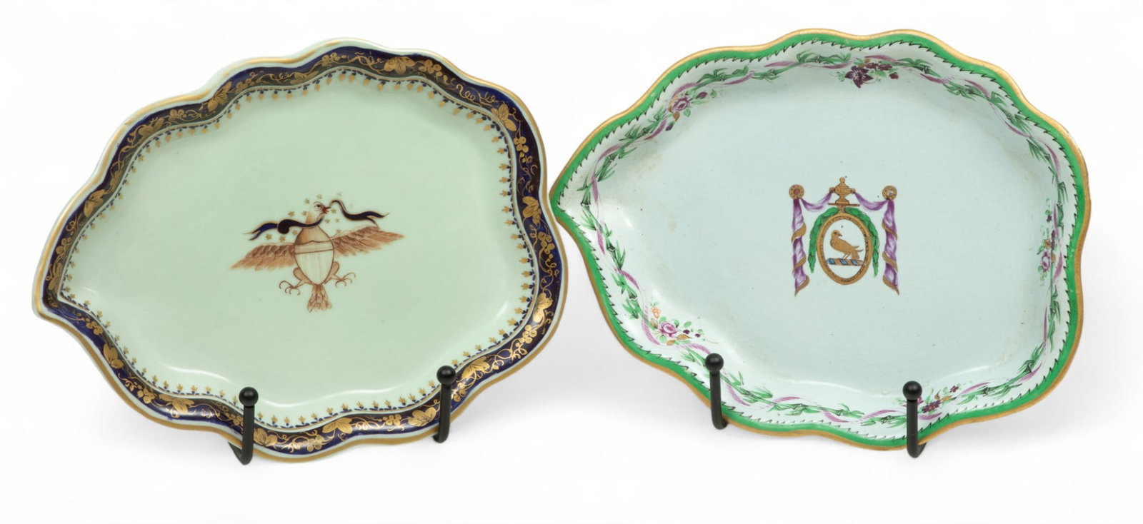 Mottahedeh (American) Porcelain Armorial Dishes, W 6" L 8" 2 PCS: Mottahedeh (American) Porcelain Armorial Dishes, W 6" L 8" 2 PCS Both in a leaf shape L 8" x W 6". One decorated with an American eagle, the second having a bird on a perch. Both incised Mottahedeh on