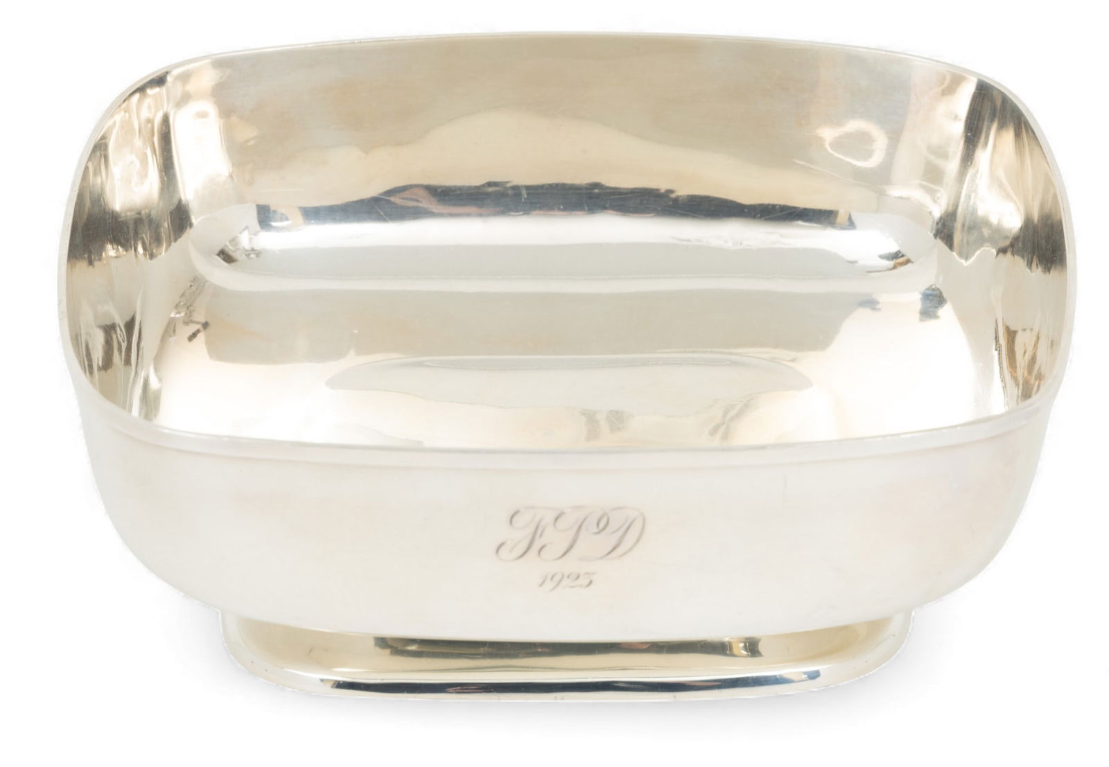 Frank Smith Sterling Silver Square Open Bowl 1923, H 3" W 9" 17 t oz: Frank Smith Sterling Silver Square Open Bowl 1923, H 3" W 9" 17 t oz FPD monogram 1923. #3784. Raised on short pedestal Provenance: Property of a Bloomfield Hills, MI private collector. Dimensions: H