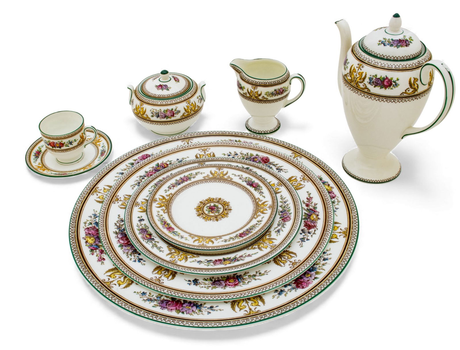 Wedgwood (England) "Columbia" Dinner Service for 12 or More 170 PCS: Wedgwood (England) "Columbia" Dinner Service for 12 or More 170 PCS 17 dinner plates 10 3/4", 21 bread plates, 12 sauce dishes, 18 dessert or salad plates, 8 cream soup bowls, 8 cream soup saucers, 8