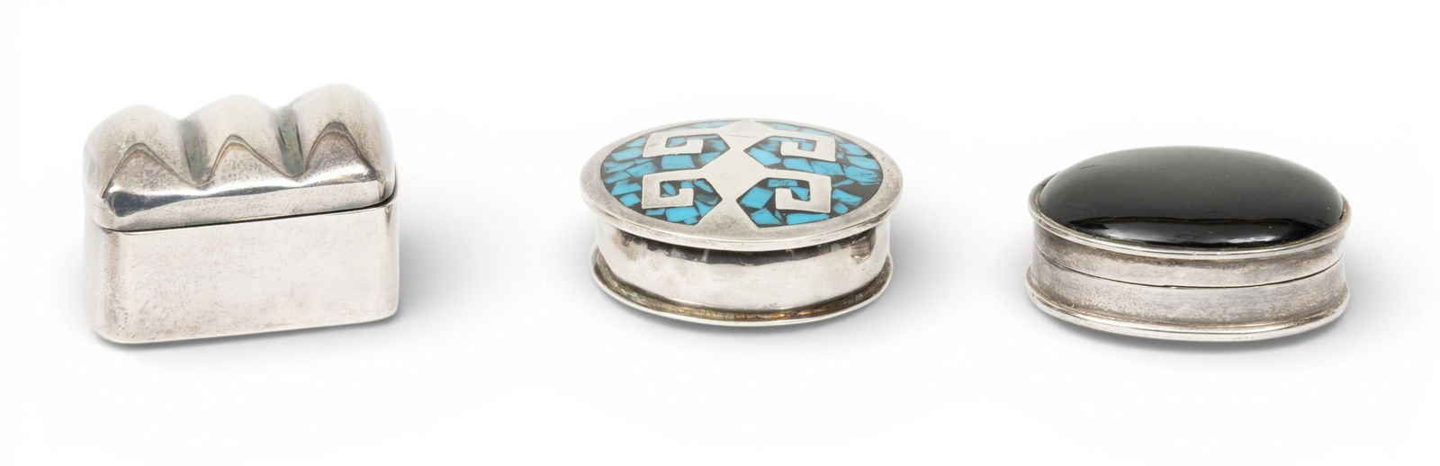 Three Sterling Silver Pill Boxes, 20th C., 3 PCS (1 of 4)