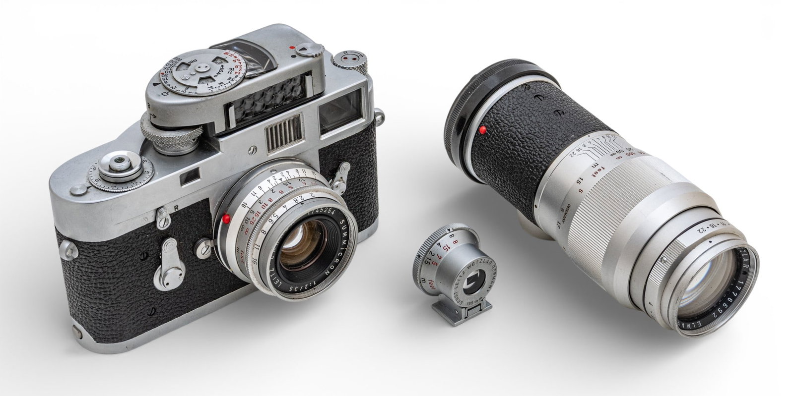 Leica (German) M2 Camera with Two Lenses 20th Cent. (1 of 7)