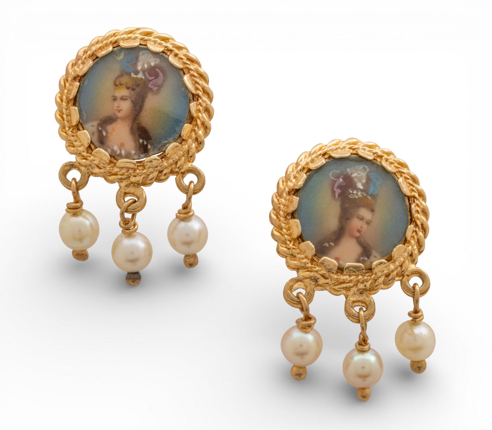 14K Mini Earrings with Portraits, Drop Pearls 4.5 g 1 PAIR: 14K Mini Earrings with Portraits, Drop Pearls 4.5 g 1 PAIR Three drop pearls. Hand painted portraits. Impressed 14k. Provenance: Property from a Bloomfield Hills, MI private collector. Dimensions: 4.