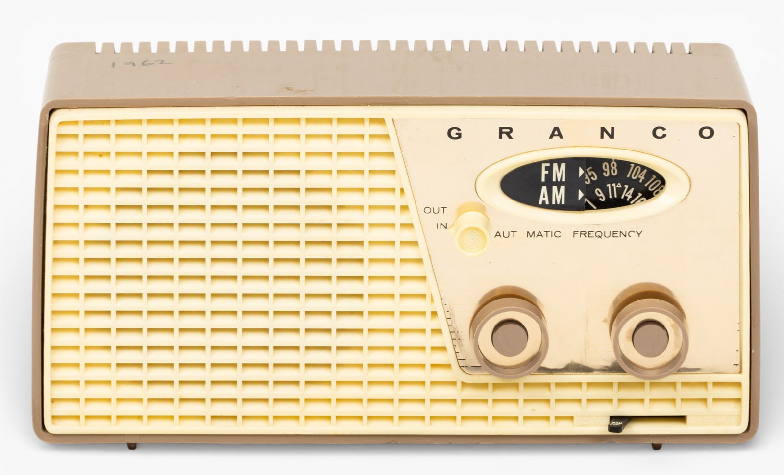 Granco FM AM Radio 1962, H 5" L 9" 1 PC (1 of 6)