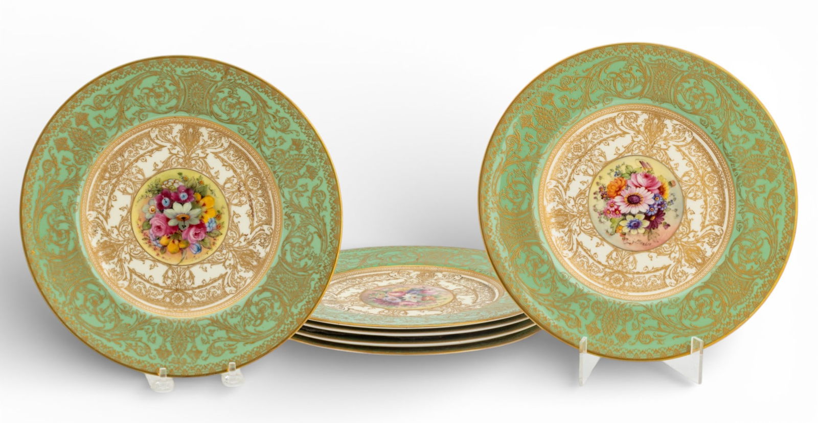 Royal Worcester (English) Hand Painted Service Plates Signed by Walter Austin 1925, Dia. 10.5" 6 PCS: Royal Worcester (English) Hand Painted Service Plates Signed by Walter Austin 1925, Dia. 10.5" 6 PCS Special top of the line Royal Worcester porcelain service plates each individually signed by W H Au