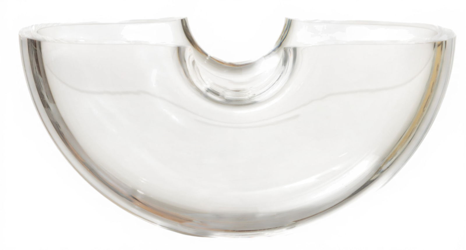 Steuben (American) Hand Blown Glass Centerpiece #8517, 1985, '"Equinox"', H 5" W 10" Depth 3" 1 PC: Steuben (American) Hand Blown Glass Centerpiece #8517, 1985, '"Equinox"', H 5" W 10" Depth 3" 1 PC Clear crystal attractive modern centerpiece. Signature is difficult to read. Provenance: Prope