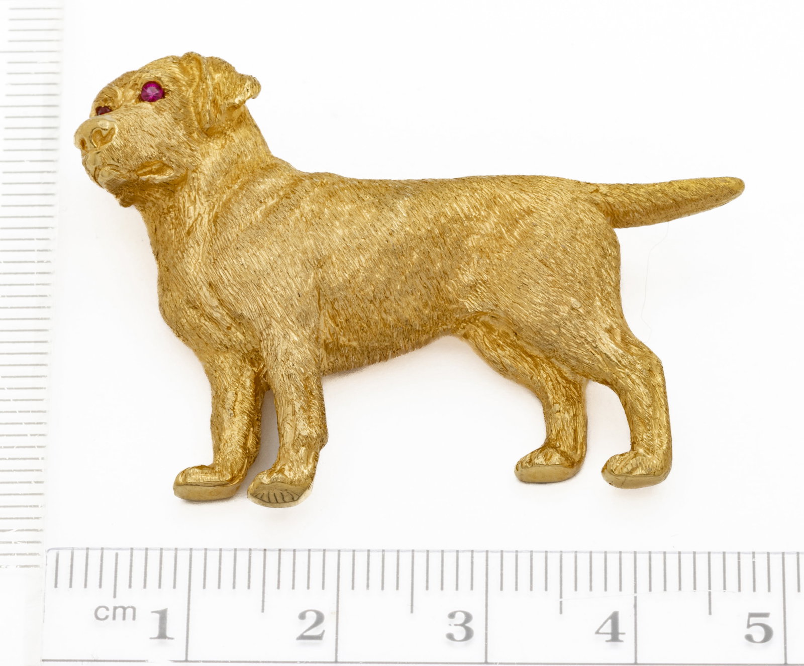 18k Yellow Gold and Ruby Dog Brooch 'Golden Retriever', L 2" 18.5 g - 2