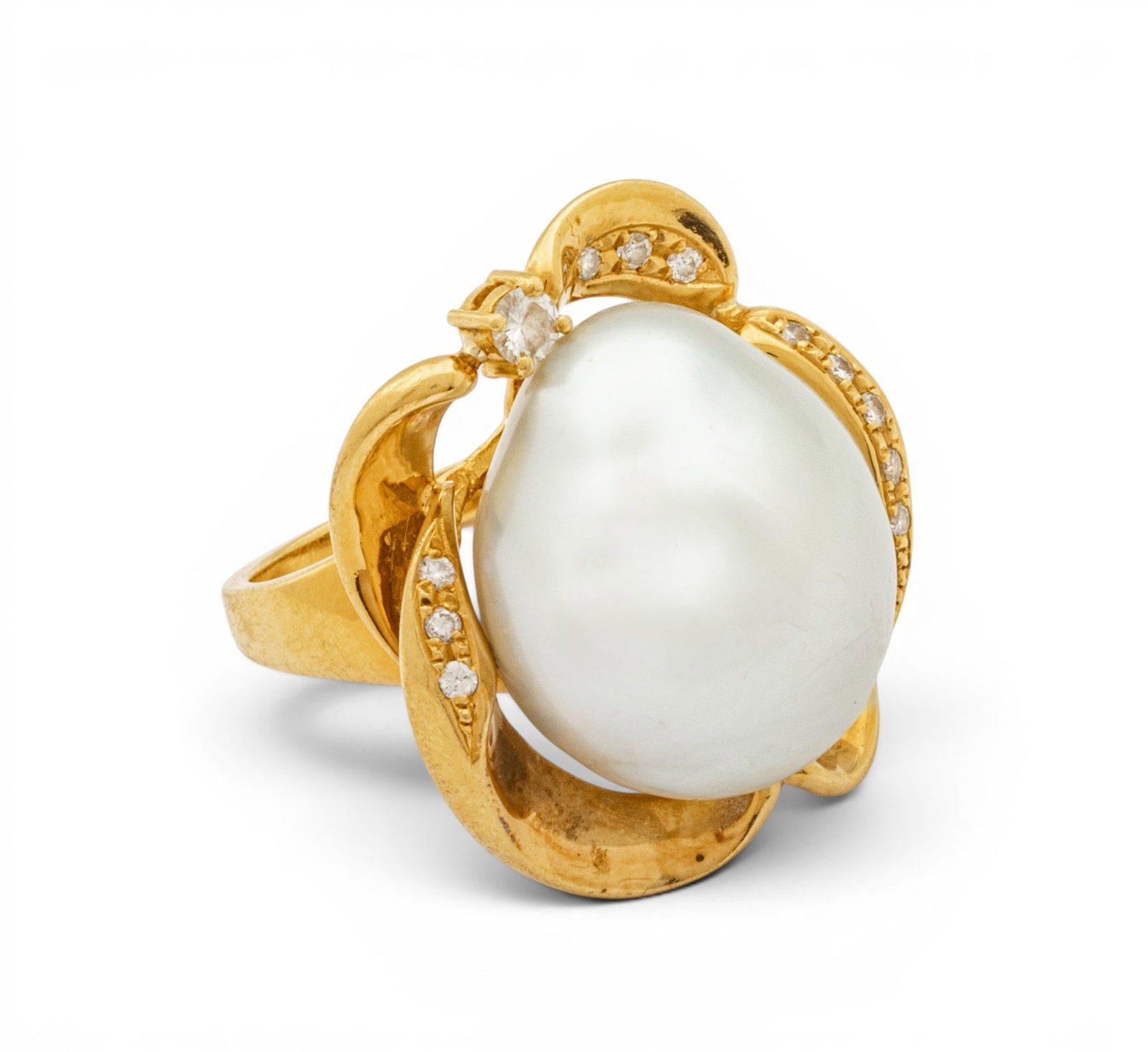 18k Yellow Gold, South Sea Pearl, and Diamond Ring Size 6 12.8 g: 18k Yellow Gold, South Sea Pearl, and Diamond Ring Size 6 12.8 g A South Sea pearl ring set in 18k yellow gold having round, brilliant diamond melee accents. Marked K18 0.2 to the interior of the band