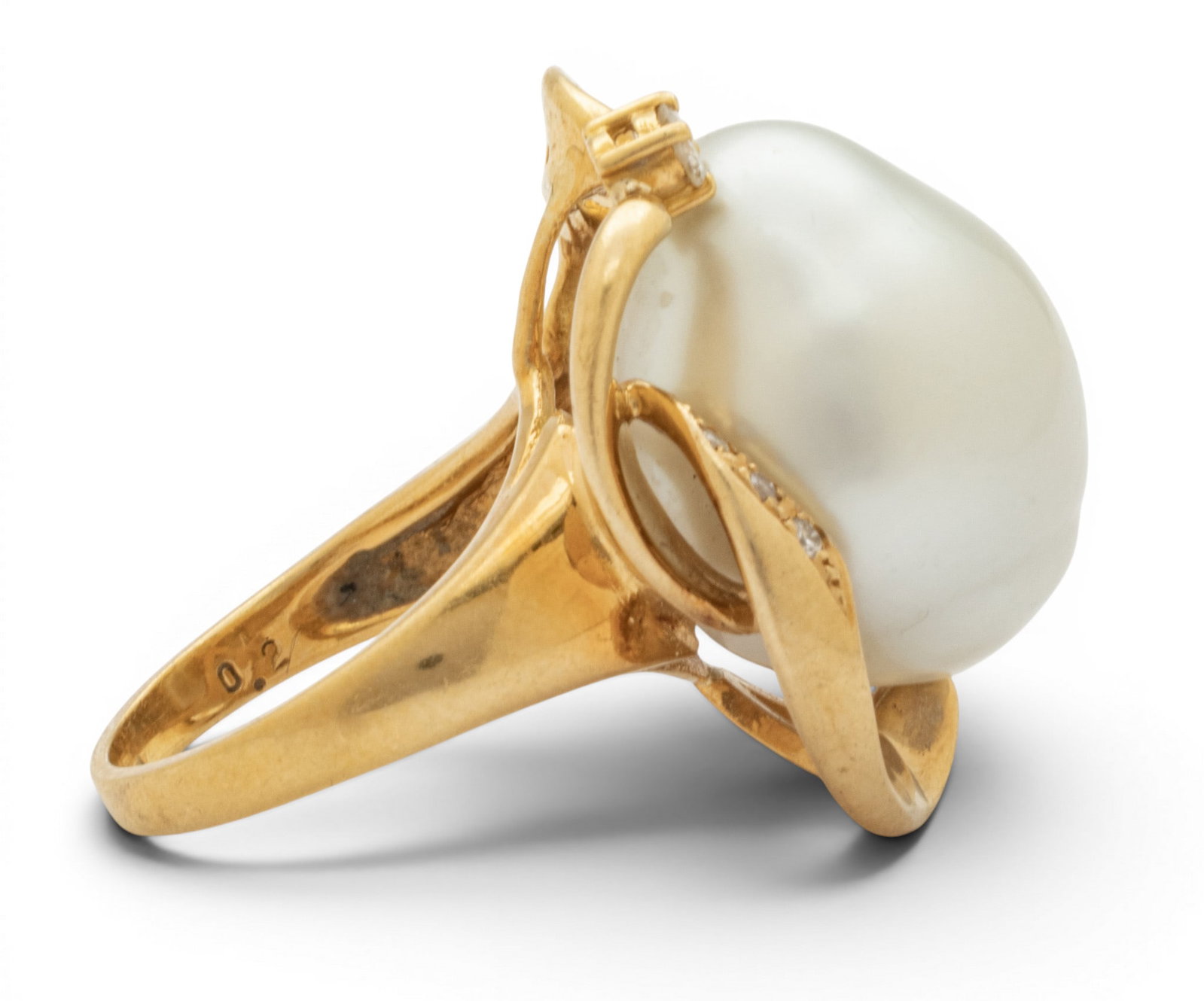 18k Yellow Gold, South Sea Pearl, and Diamond Ring Size 6 12.8 g - 8