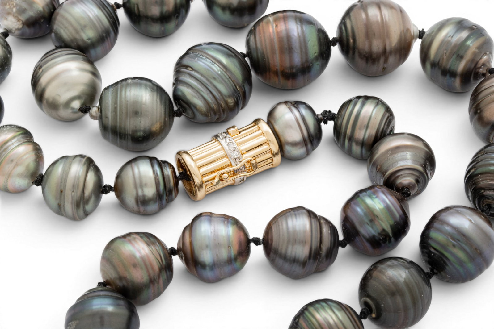 14k Yellow Gold and Diamond Clasp, Black Tahitian Pearl Necklace L 20" - 2