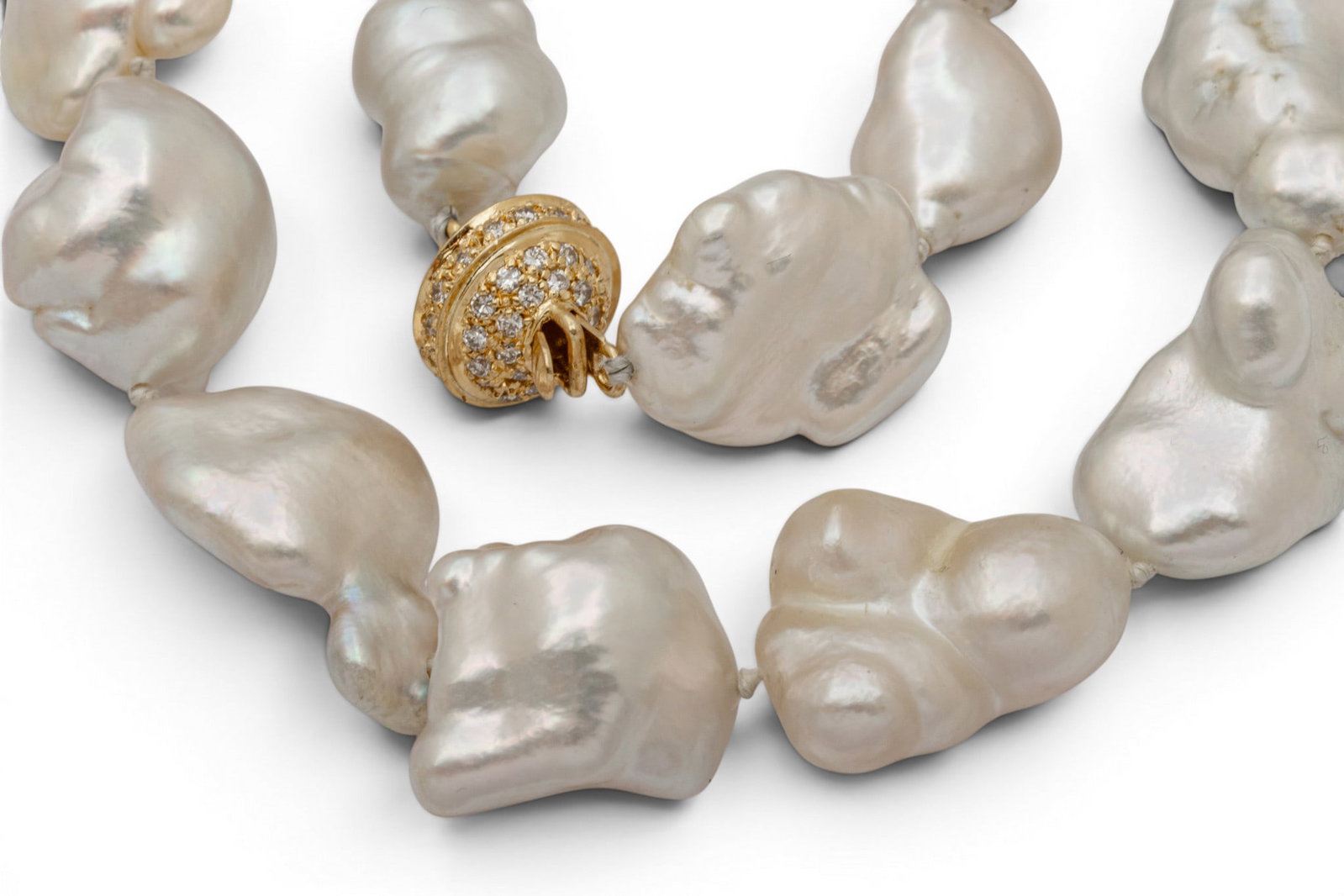 18k White Gold and Diamond Clasp, Biwa Pearl Necklace L 20" 46.8 g - 6