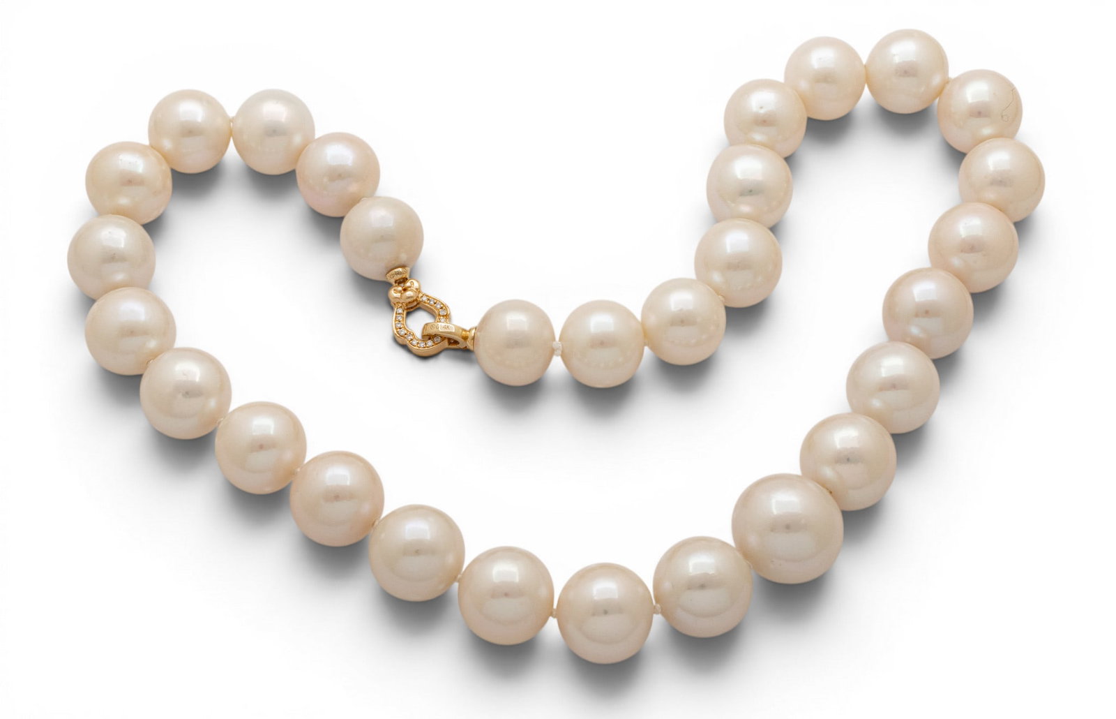 14k Yellow Gold and Diamond Clasp, Cultured Pearl Necklace L 16" 102.2 g - 4