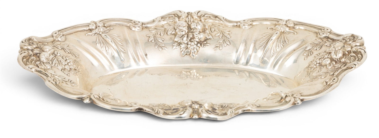 Reed & Barton Sterling Silver Bread Tray 'Francis I Pattern', W 7.5" L 11.75" 14.2 t oz 1 PC (1 of 4)
