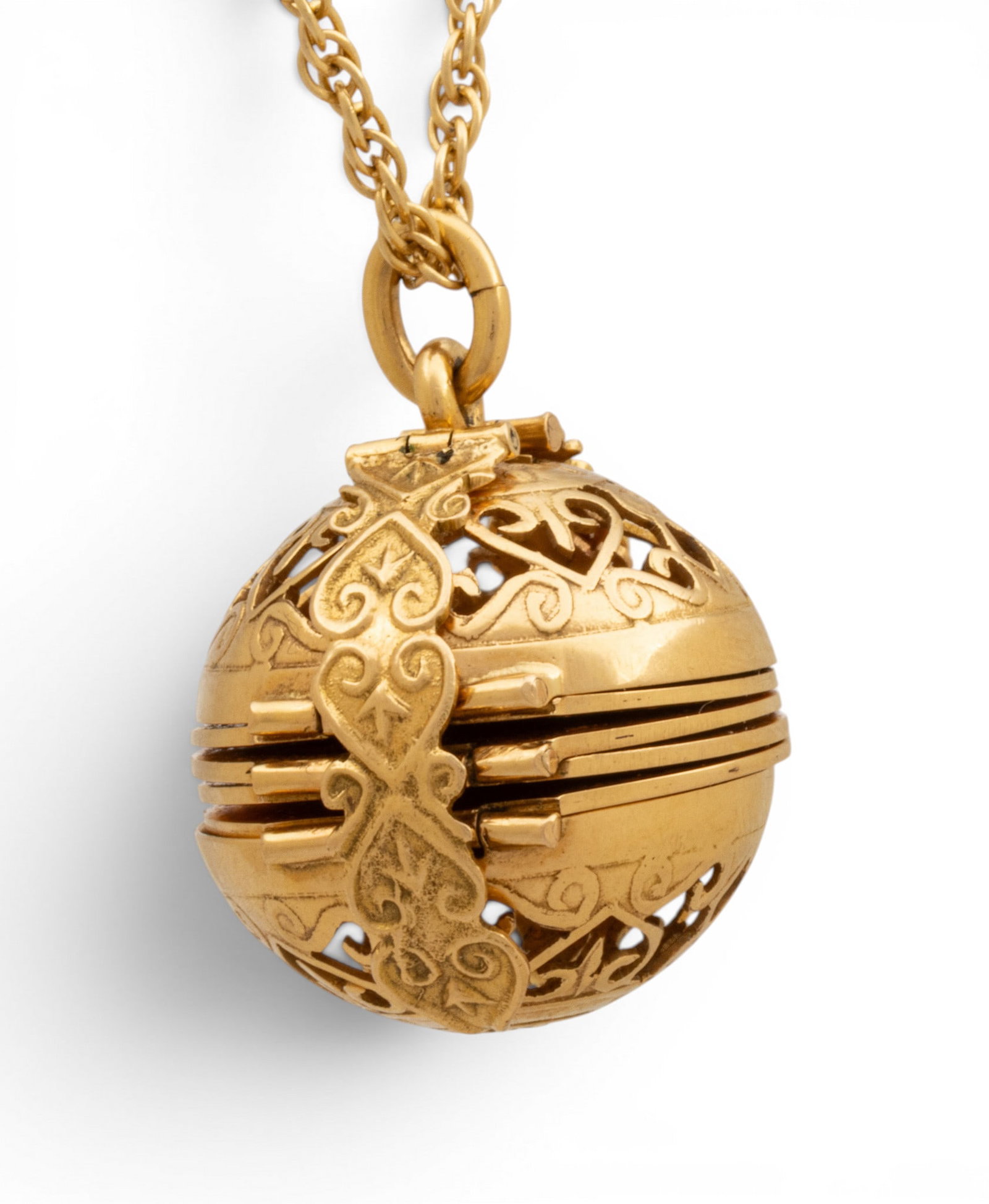 18kt Yellow Gold Accordion Orb Locket with 14kt Yellow Gold Chain, Dia. 18.5mm 18 grams (1 of 11)