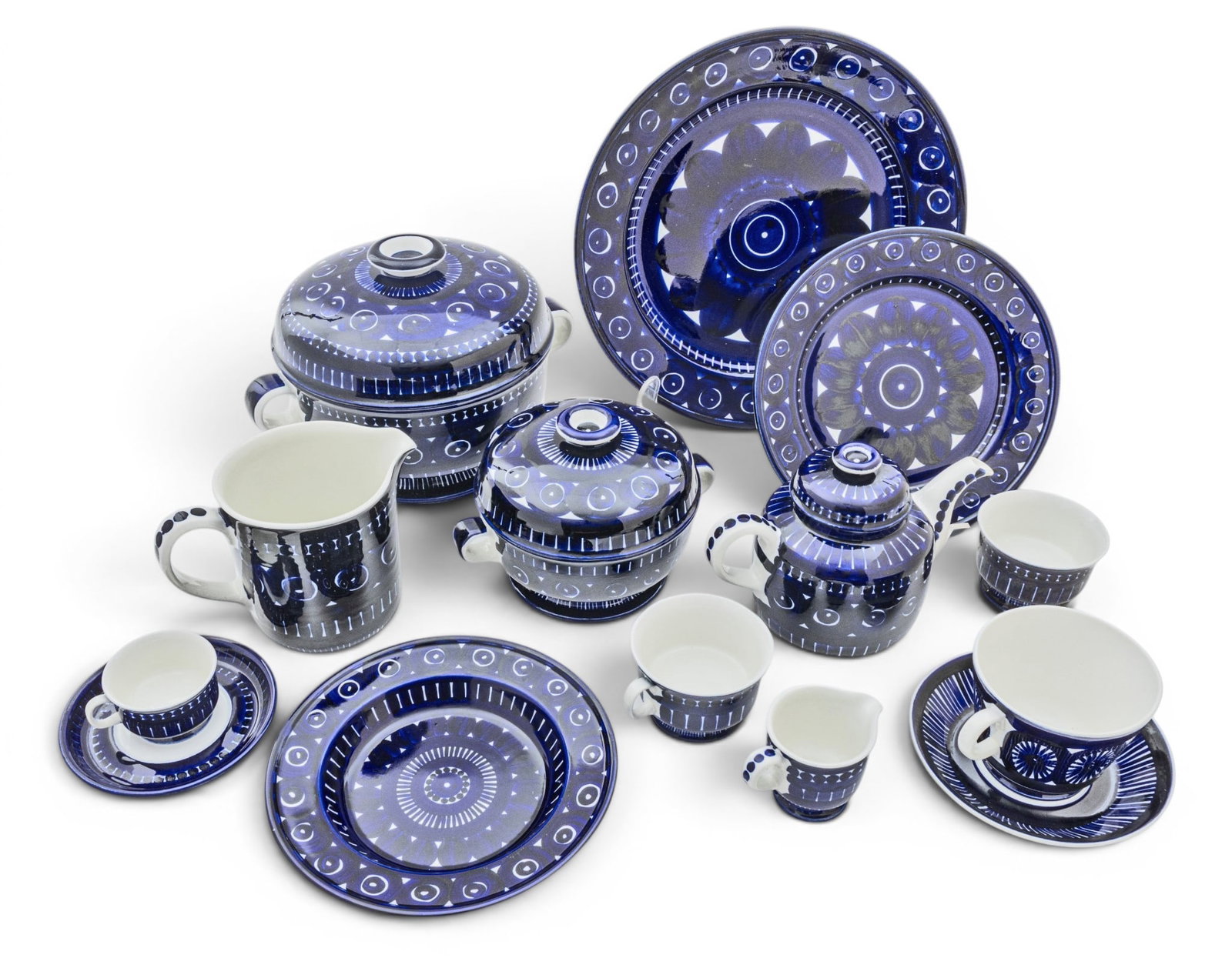 Arabia Valencia, (Finland) Pottery Dinnerware Set 67 PCS (1 of 6)