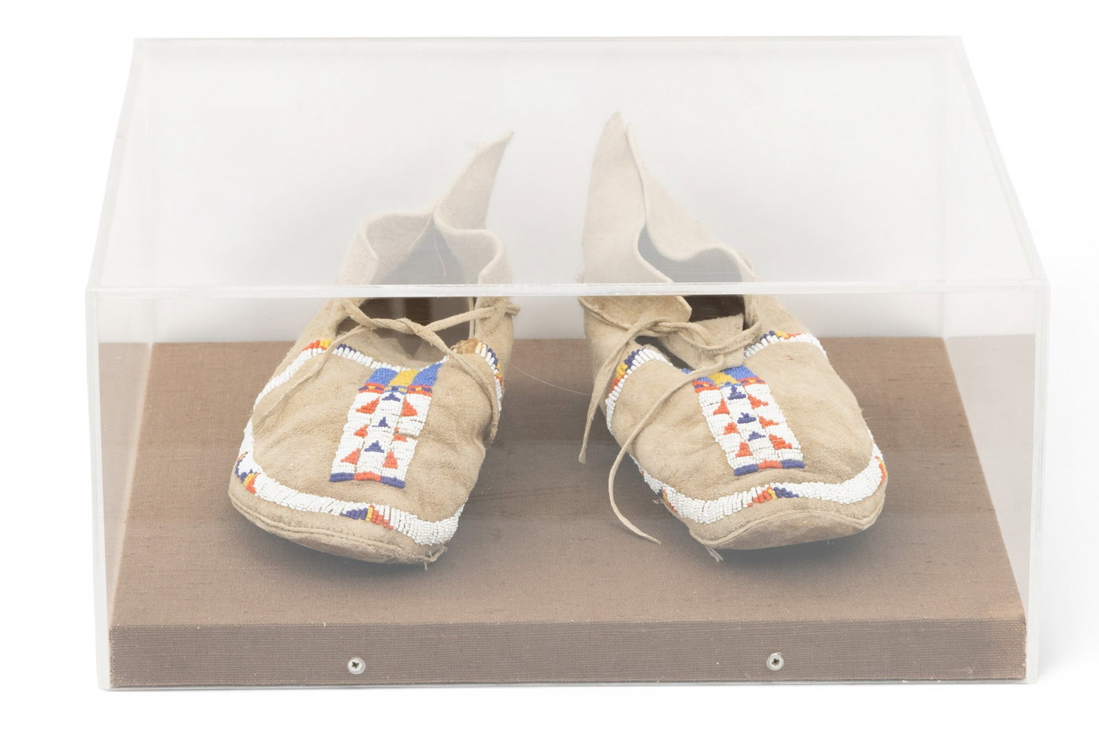 Native American Leather and Beadwork Cheyanne Moccasins 1960-1980, H 9.75" W 3.75" 1 PAIR (1 of 4)