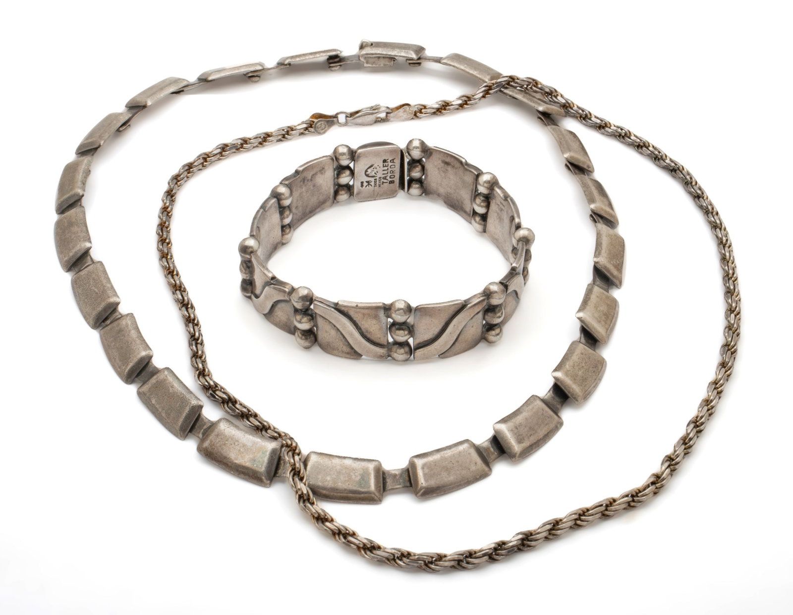 Taller Borda (Taxco, Mexico) 940 Silver Necklace and Bracelet, with an Italian Sterling Silver: Taller Borda (Taxco, Mexico) 940 Silver Necklace and Bracelet, with an Italian Sterling Silver Necklace, Ca. Mid 20th C., 3 PCS Lot includes: (1.) One 17" .940 silver link necklace. Marked Taller Bord