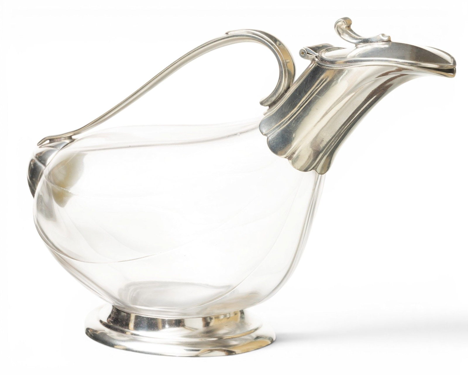 L'esprit & Le Vin Art Deco Style Hand Blown Glass and Pewter "Duck" Wine Decanter 1970-1980, H 7.25": L'esprit & Le Vin Art Deco Style Hand Blown Glass and Pewter "Duck" Wine Decanter 1970-1980, H 7.25" W 4.75" L 10.5" Duck form blown glass body on a plated silver spreading rim foot. Matching plated t