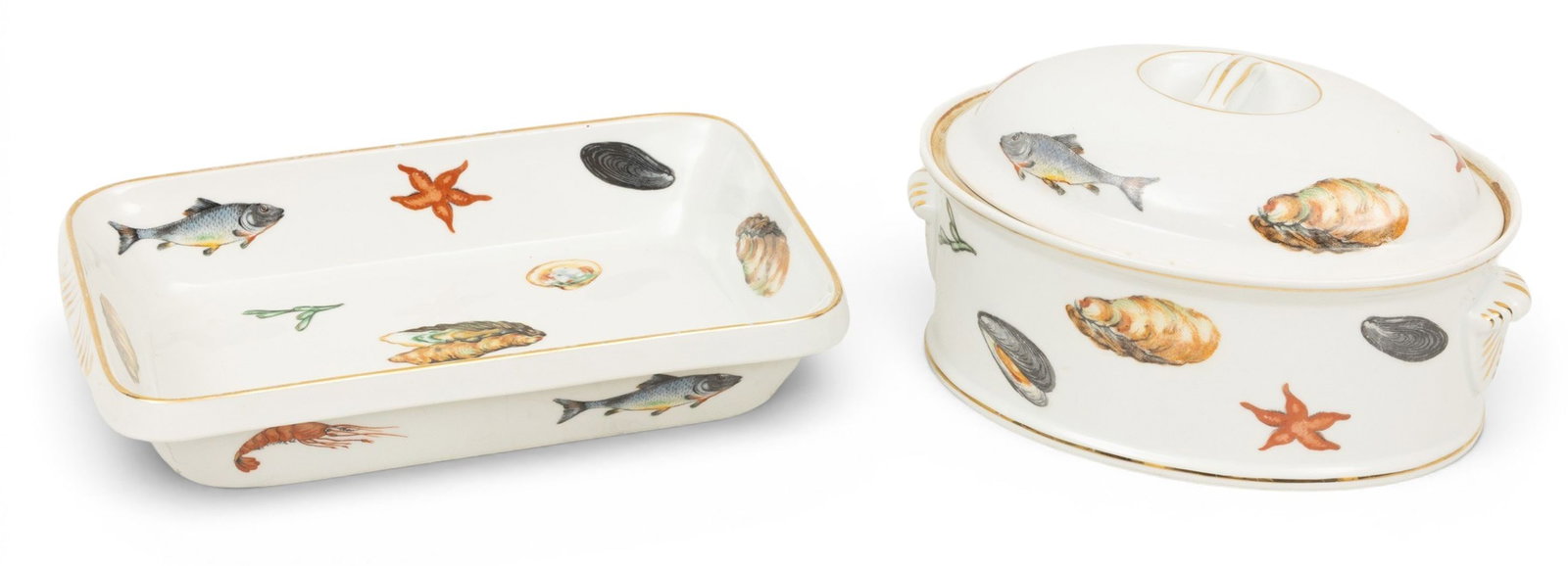 LaFavre, La Laufroute Oven to Table Casserole and Tray 1980, L 11.5" 2 PCS: LaFavre, La Laufroute Oven to Table Casserole and Tray 1980, L 11.5" 2 PCS Ceramic cookware. Sea urchins and seashells adorn each. Length of casserole 10.5". Length of tray 11.5". Provenance: Property