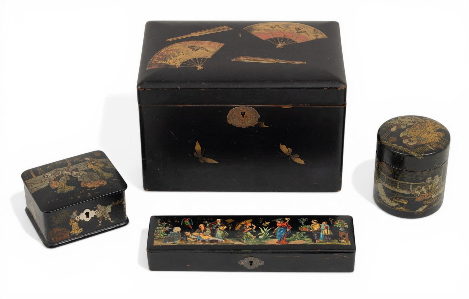 English Victorian Chinoiserie Style Black Lacquered Covered Boxes, Ca. 19th/20th C., 4 PCS: English Victorian Chinoiserie Style Black Lacquered Covered Boxes, Ca. 19th/20th C., 4 PCS See itemized listing. Provenance: From the Estate of Frank Isbey, by descent through his family. Dimens