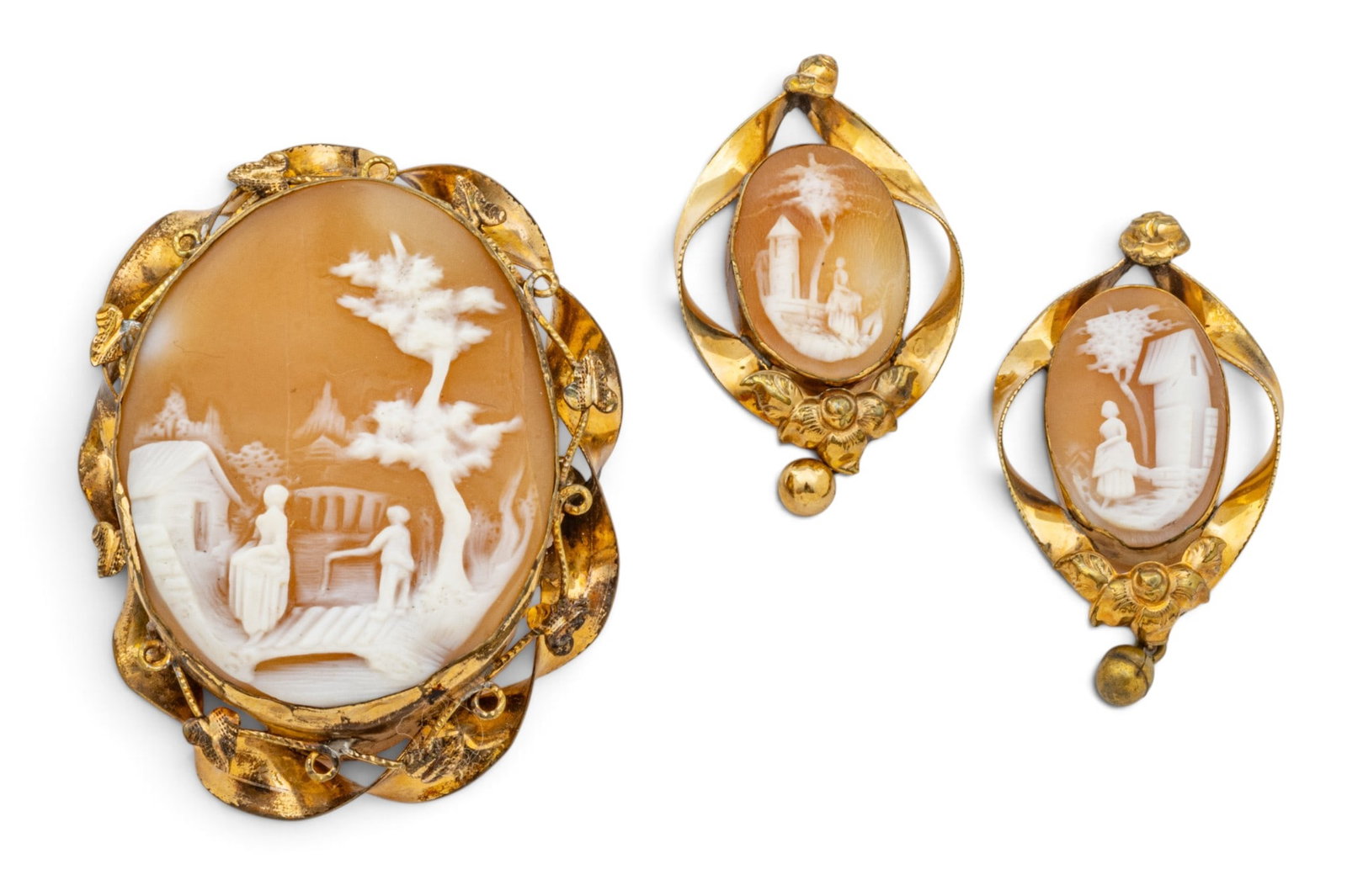 Italy Carved Shell Cameo Brooch and Earrings 1900, H 2" 13 grams 3 PCS (1 of 5)