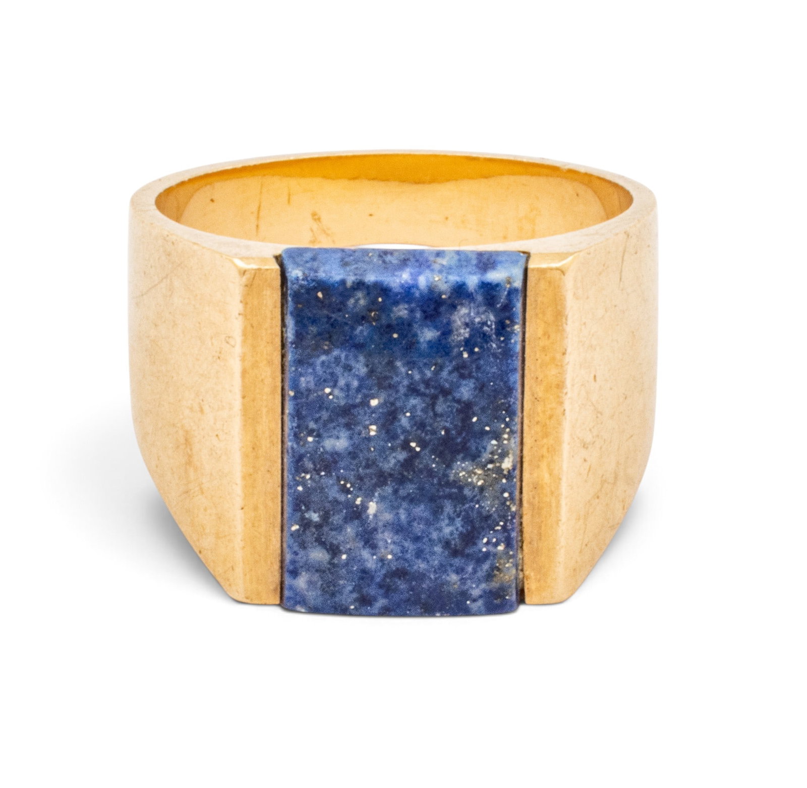 Denmark 585 Yellow Gold Man's Ring with Blue Lapis, Size 9 1/2 14 grams 1 PC: Denmark 585 Yellow Gold Man's Ring with Blue Lapis, Size 9 1/2 14 grams 1 PC Plain 14K yellow gold band with blue lapis ( appx. 15.8 x 9.6 mm). No inscriptions. Dimensions: 14 g 1 PC Weight: 14 