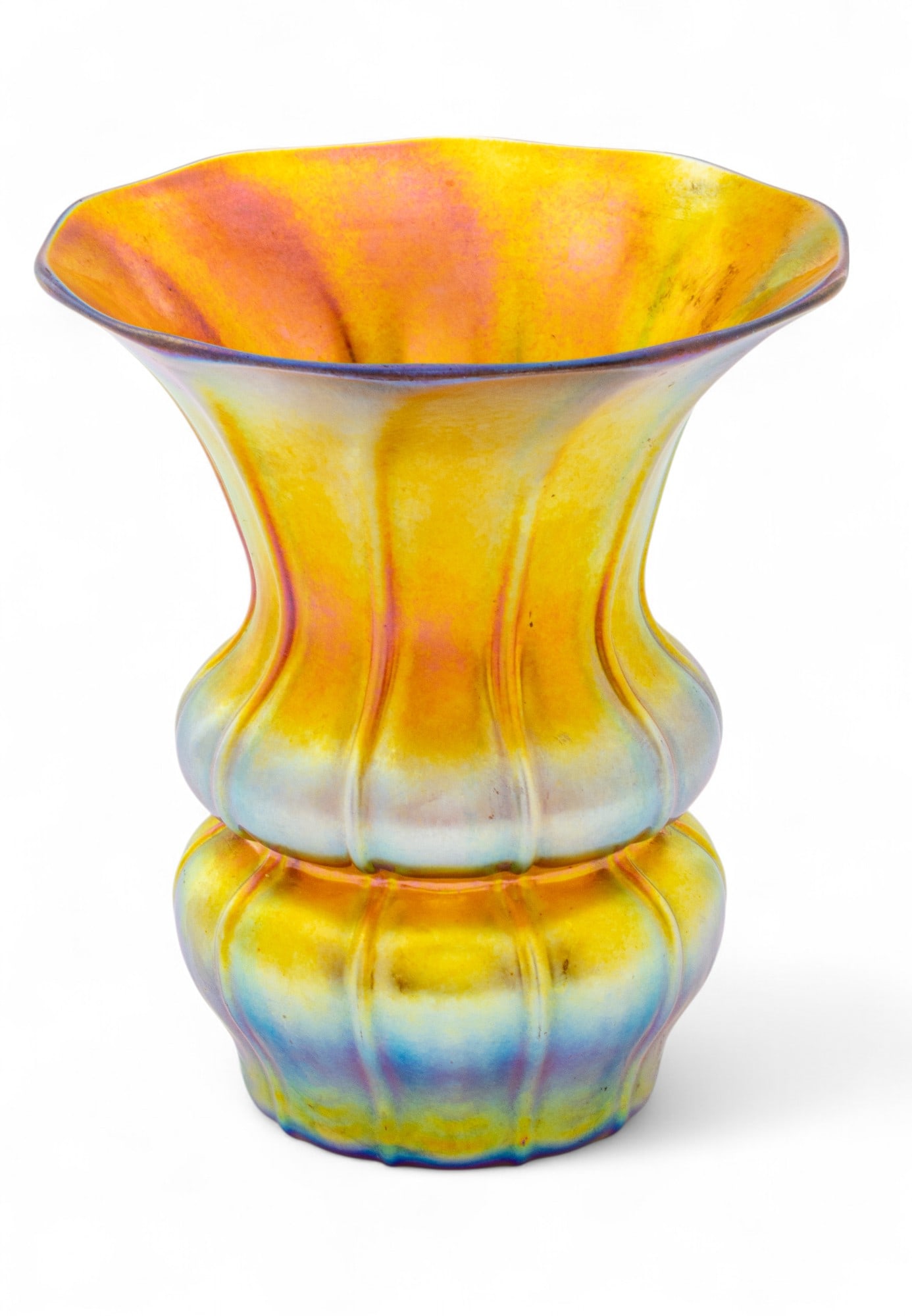 Steuben (American) Gold Aurene Ribbed Glass Vase, Ca. 1910, H 6" Dia. 5.25": Steuben (American) Gold Aurene Ribbed Glass Vase, Ca. 1910, H 6" Dia. 5.25" Boasting a shimmering blue-to-gold aurene finish. Hand blown and formed, boasting 10 perfectly spaced ribs. Signed 'Ste