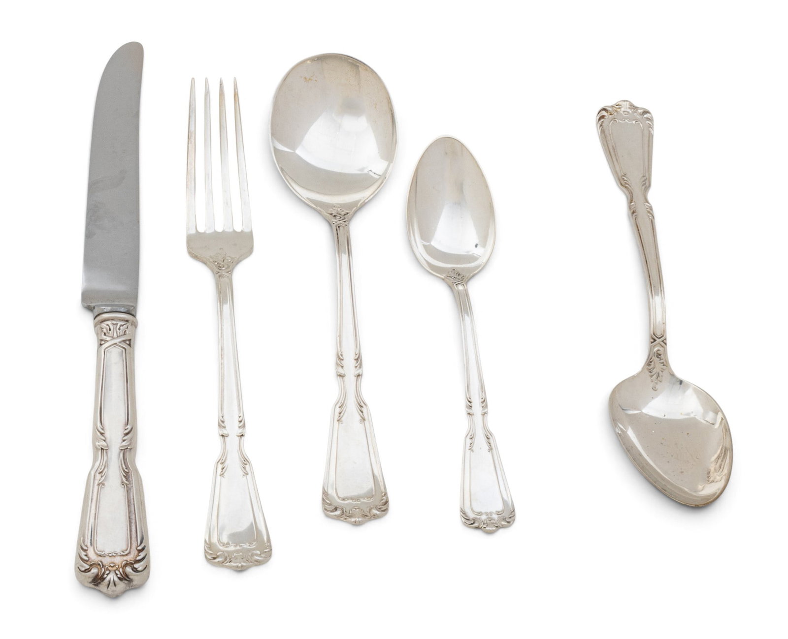 Reed and Barton (American) Sterling Silver Flatware 'Chambord Pattern', 46 t oz 51 PCS: Reed and Barton (American) Sterling Silver Flatware 'Chambord Pattern', 46 t oz 51 PCS In a lined box. Not engraved. Provenance: Property from a distinguished Grosse Pointe Shores, MI private co