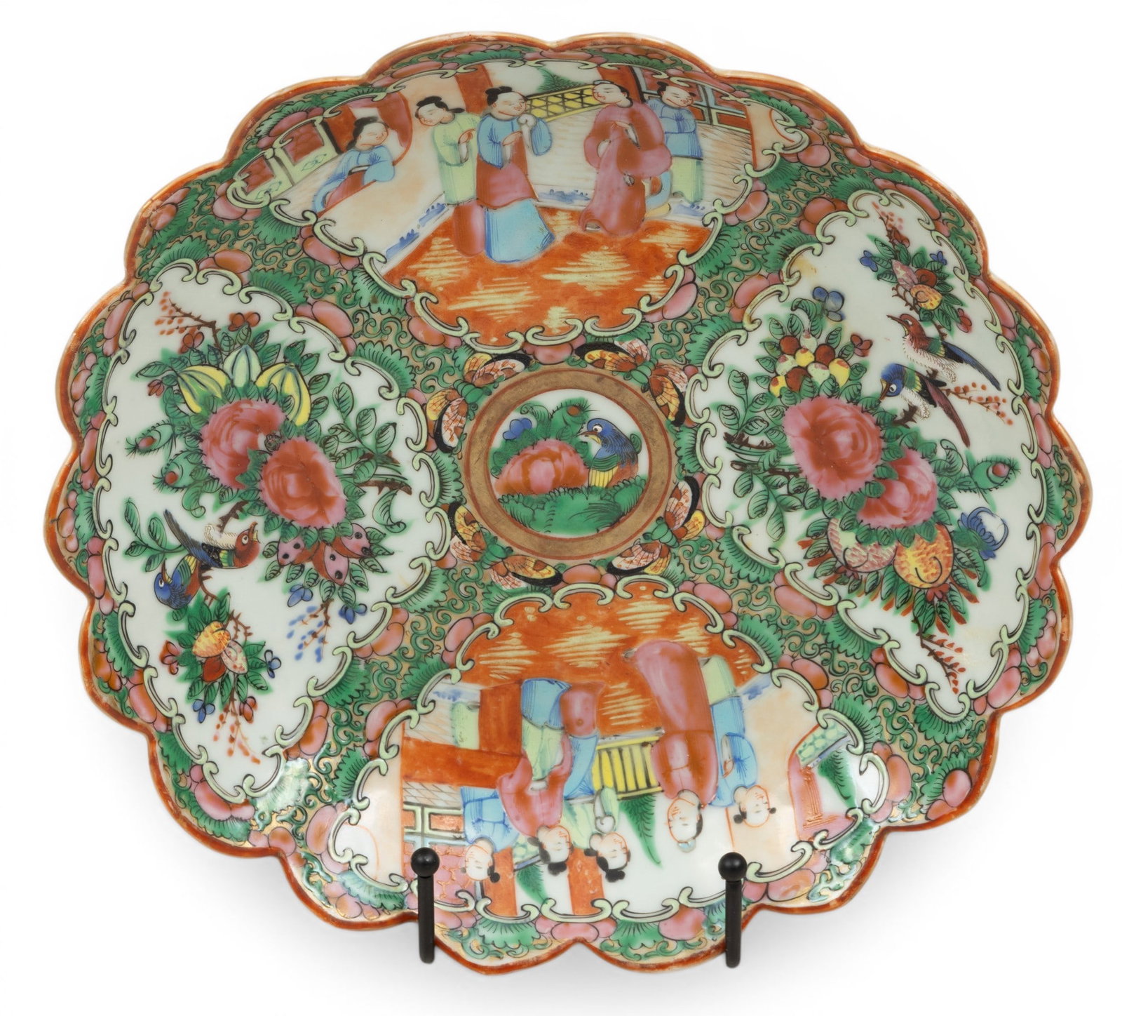 Chinese Rose Mandarin Porcelain Scalloped Edge Dish 18th C., Depth 1.75" Dia. 9.75" 1 PC: Chinese Rose Mandarin Porcelain Scalloped Edge Dish 18th C., Depth 1.75" Dia. 9.75" 1 PC Scalloped edge with fired gold accents. Four panels extend from centeral cartouche alternate hand painted scene