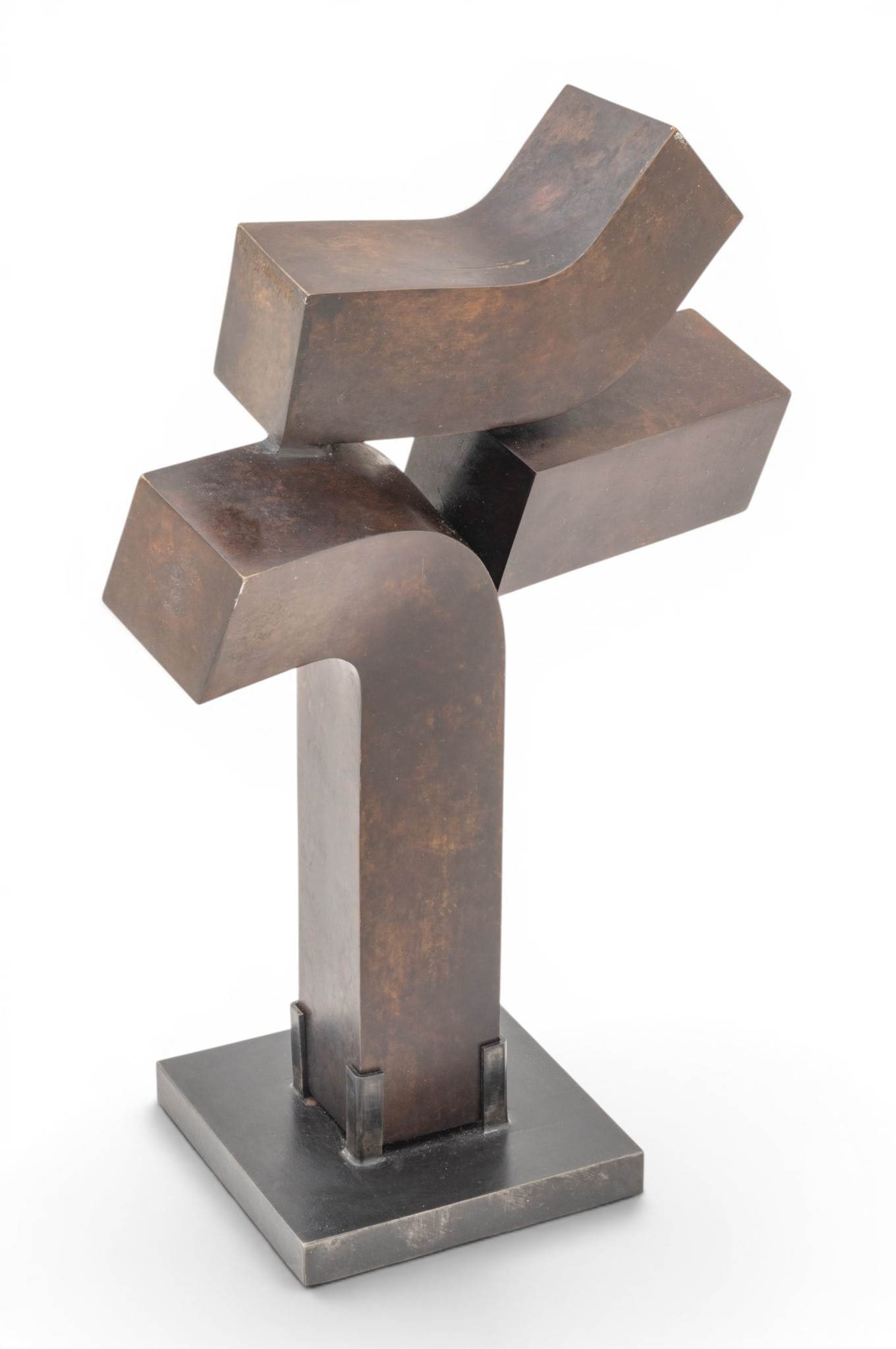Clement Meadmore (Australian, 1929-2005) Bronze Sculpture, 1978, H 10.25" W 7.5" Depth 4.25": Clement Meadmore (Australian, 1929-2005) Bronze Sculpture, 1978, H 10.25" W 7.5" Depth 4.25" Signed, dated and numbered 7/10. Patinated bronze sculpture set into a 3.75" x 3.75" metal display base.&nb