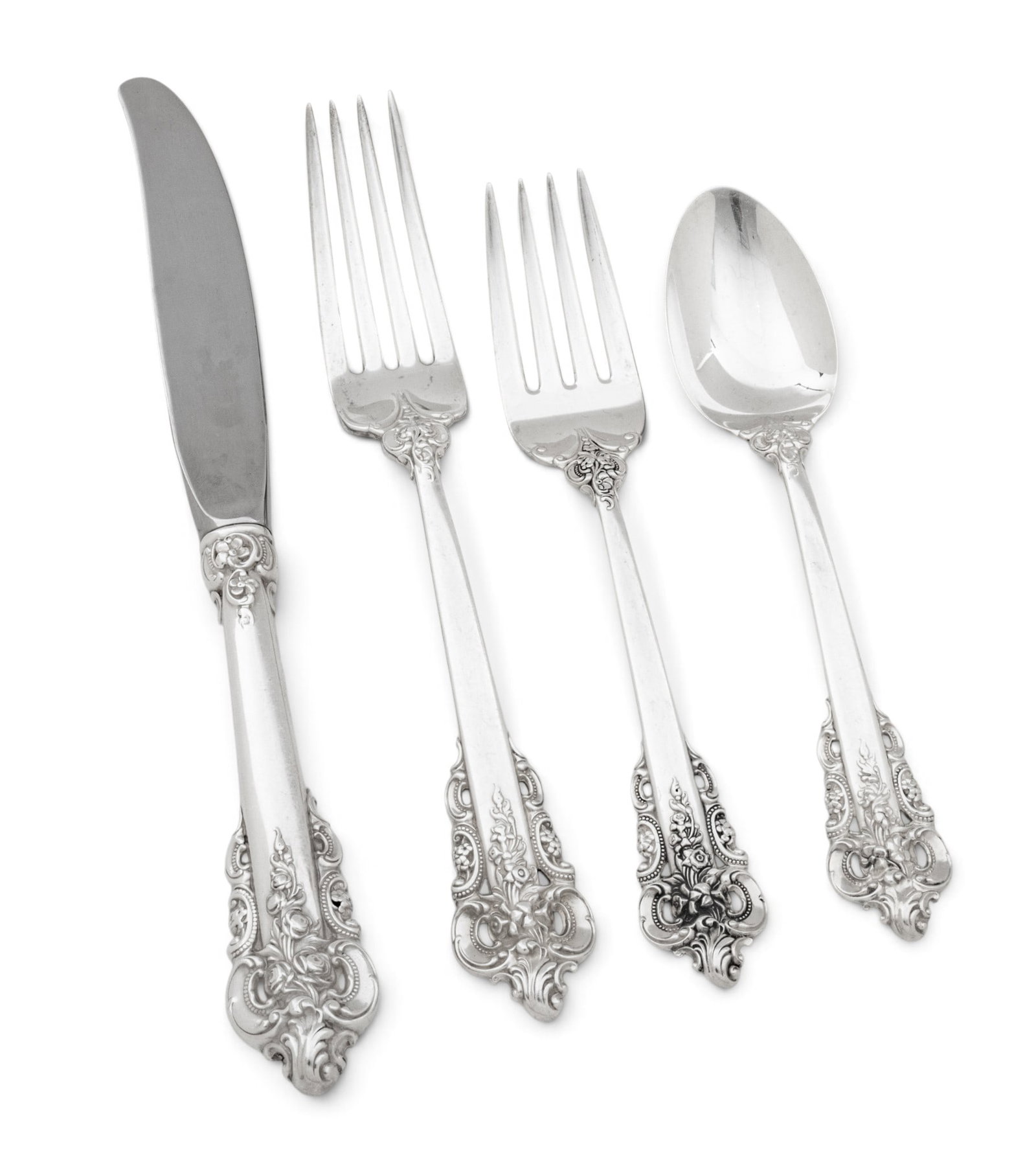 Wallace Sterling Silver Flatware for 8 'Grand Baroque', 36 PCS: Wallace Sterling Silver Flatware for 8 'Grand Baroque', 36 PCS 8 place knives 9", 8 place forks 17.5Toz, 8 salad forks 11.2Toz, 8 teaspoons 9.5Toz, 4 serving pieces 12.5Toz.(gravy ladle, cold meat for