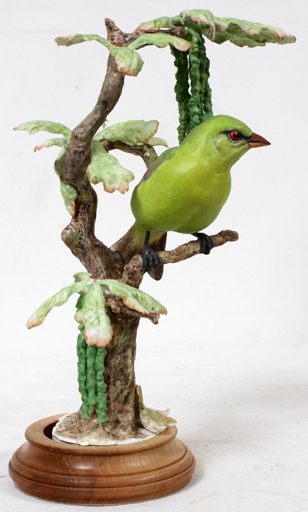 ROYAL WORCESTER DOROTHY DOUGHTY SCARLET TANAGER: ROYAL WORCESTER DOROTHY DOUGHTY 'SCARLET TANAGER' BIRD FIGURE, H 12":