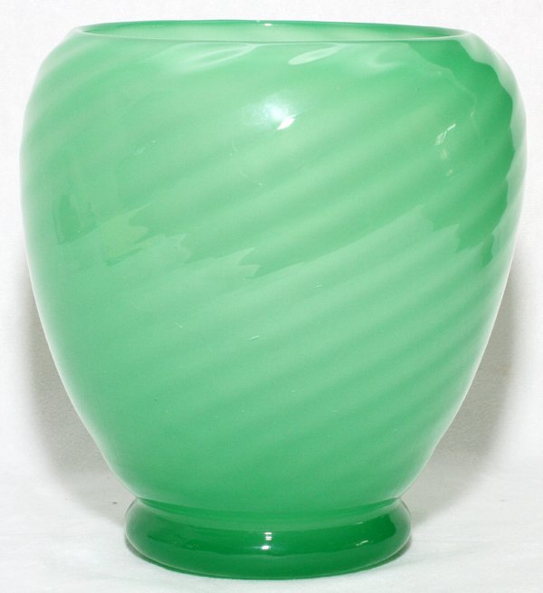 STEUBEN GREEN JADE GLASS VASE