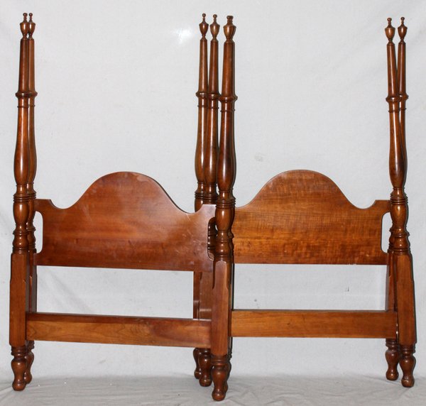 KINDEL FRUITWOOD FOUR-POSTER CANOPY BEDS, MIRROR: KINDEL FRUITWOOD FOUR-POSTER CANOPY BEDS, PAIR, & A MIRROR:The canopy beds are twin size and the "Oxford" mirror is H 40", L 20".