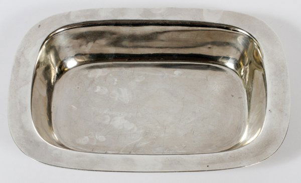 FRANK SMITH SILVER CO. STERLING SERVING DISH: FRANK SMITH SILVER CO. STERLING SERVING DISH, L 10":Total weight is approximately 11.92 tr.oz. Measures H.1 1/2" x 10" x 7".