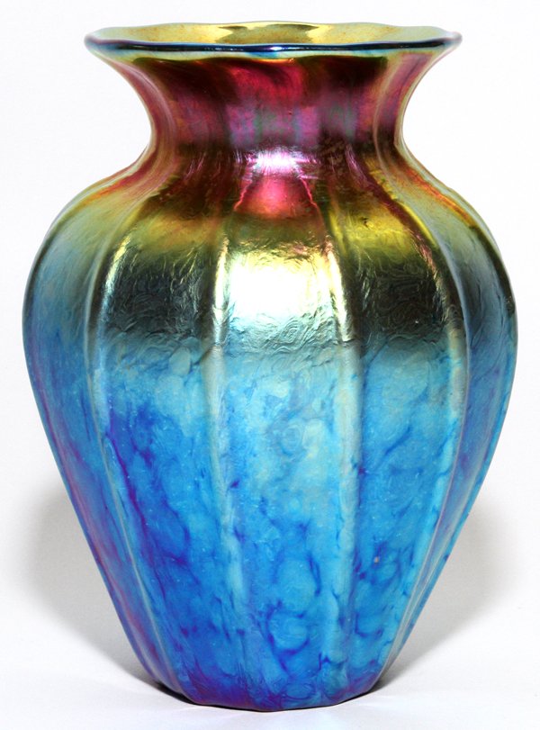 LUNDBERG STUDIOS IRIDESCENT ART 'SUNSET' VASE: LUNDBERG STUDIOS IRIDESCENT ART GLASS 'SUNSET' VASE, H 5 1/2":Hand blown with vertical ribs, shaded gold to blue with iridescent sheen, signed and dated 2000 at the underside (see additional photos).