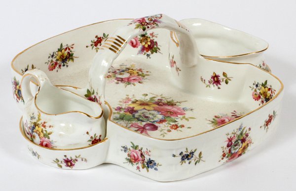 ENGLISH SPODE HAMMERSLEY TEA TRAY CADDY: ENGLISH SPODE, HAMMERSLEY, TEA TRAY CADDY, W 12", L 10":Handle with pouches for creamer and sugar. Strawberry pattern.