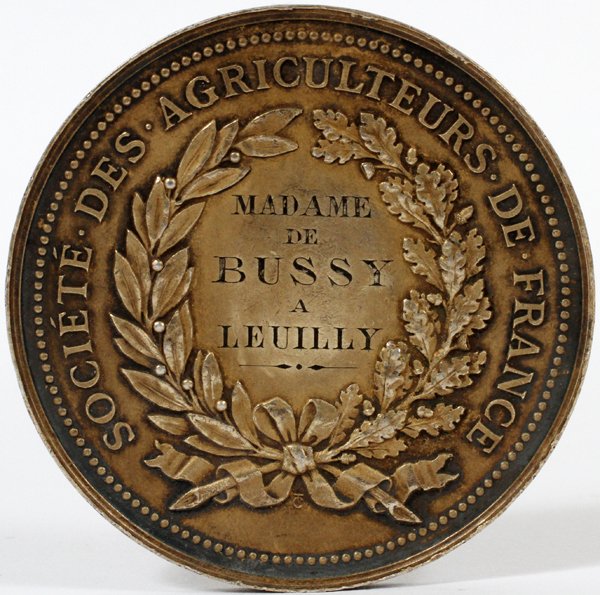 SOCIETE DES AGRICULTEURS DE FRANCE SILVER MEDAL: SOCIETE DES AGRICULTEURS DE FRANCE, HORNED COW SILVER MEDAL HALLMARKED 1894 (1):raised relief "Madame de Bussy a Leuilly"; "1894" on verso; stamped "Argent" on coin edge.