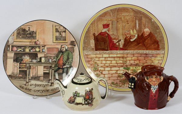 ROYAL DOULTON WARE CHARGERS & TEAPOTS FOUR PIECES: ROYAL DOULTON SERIES WARE CHARGERS & TEAPOTS, FOUR PIECES:Including 1 "Dr. Johnson as the Cheshire Cheese" charger, D5711, Dia.13"; 1 "The Jackdaw of Rheims" charger, D5689, Dia.15"; 1 "A Cup of Tea w