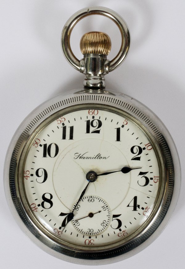 HAMILTON WATCH COMPANY MODEL 924 POCKET WATCH C1910: HAMILTON WATCH COMPANY, MODEL 924, POCKET WATCH, C1910:having a lever set adjustment for time, 17 jewels, coin silver case, c 1910. screw off bezel.