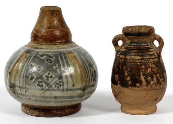 THAI GLAZED CERAMIC BOTTLE & VASE ANTIQUE- TWO: THAI GLAZED CERAMIC BOTTLE & VASE, ANTIQUE, TWO, H 2 1/2" & 3 1/2":Including one bottle vase, flanked by small ear handles, most likely Sawankhalok, measuring H. 2 1/2"; together with a gourd form bot