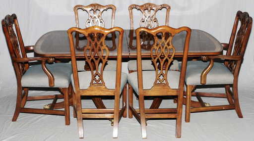 Baker Historic Charleston Mahogany Dining Table Baker Historic Charleston Mahogany Dining Table See Sold Price