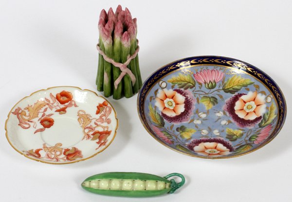 CERAMIC VEGETABLES SPODE DISH AND RUSSIAN SAUCER: CERAMIC VEGETABLES, SPODE DISH AND RUSSIAN SAUCER:Spode hand painted dish Dia 5.5" with cobalt border and painted flowers. Porcelain asparagus @ 3.5" by KHA dated 1998 PdP, USA. Also ceramic pea pod L